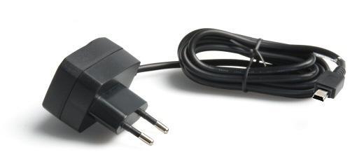 NAPAJALNIK 220V GARMIN 07