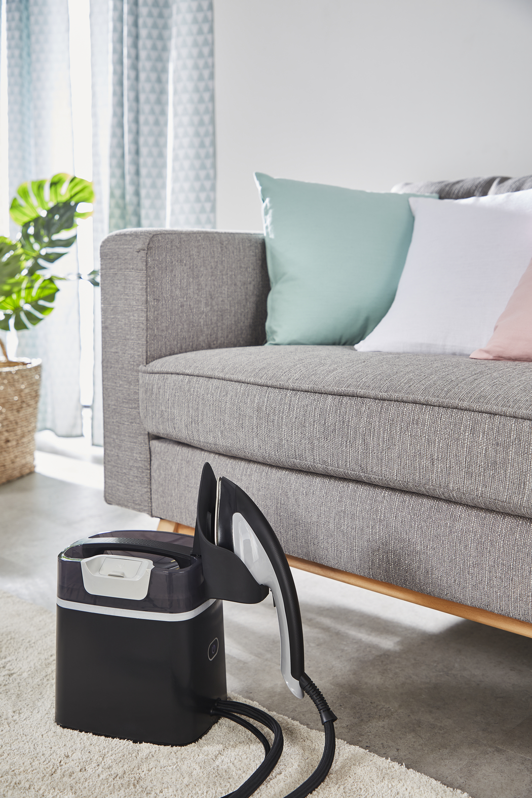 TEFAL QT1510E0 IXEO parni likalnik