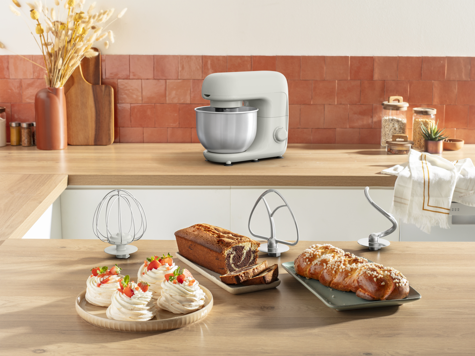 Tefal QB160138 Bake Essential mešalnik