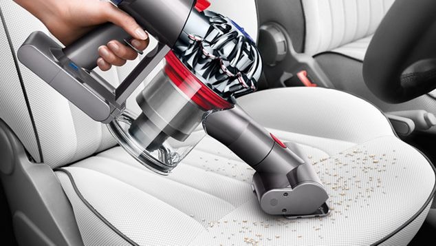 Dyson V8 Total Clean pokončni sesalnik (448884)